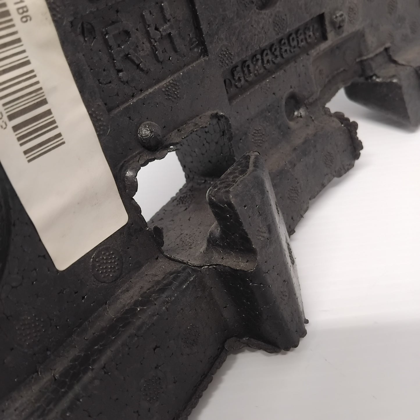 Genuine Front Bumper Right Support - Vauxhall Astra H | 24460292