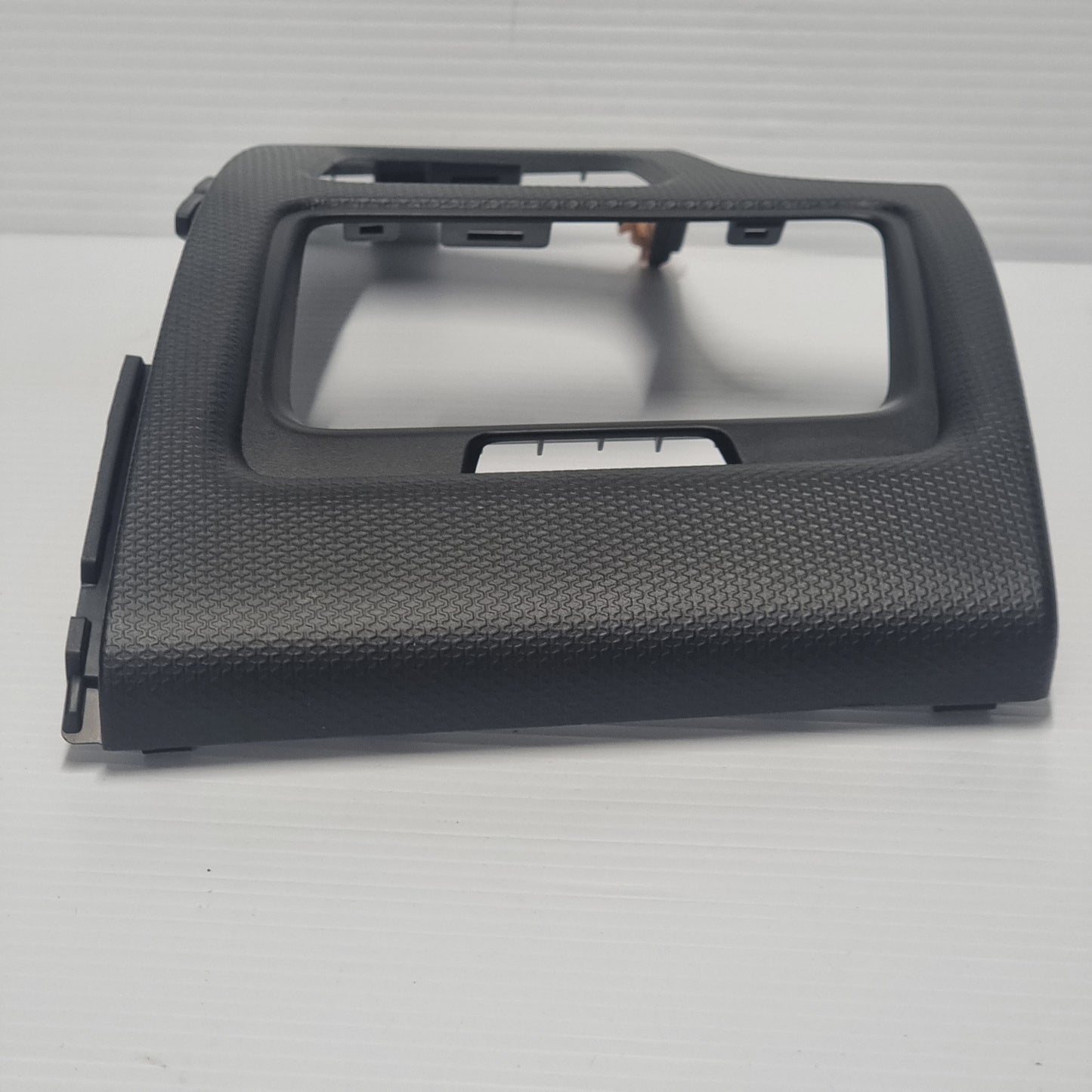 Genuine Suzuki Garnish,I/P Side,R Azg | 73871-68L11-5PK