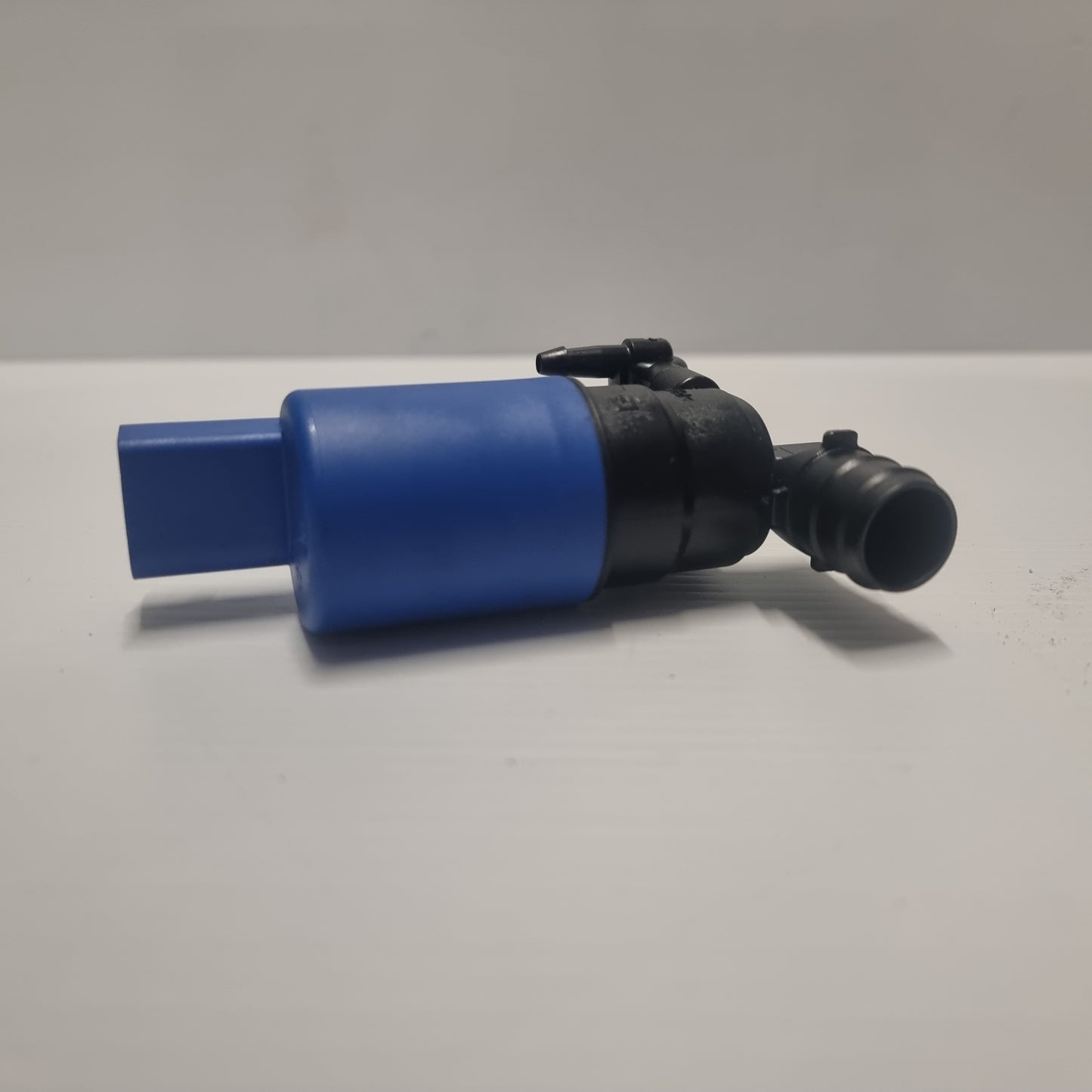 Genuine Ford Motor And Pump Assy | 1686506