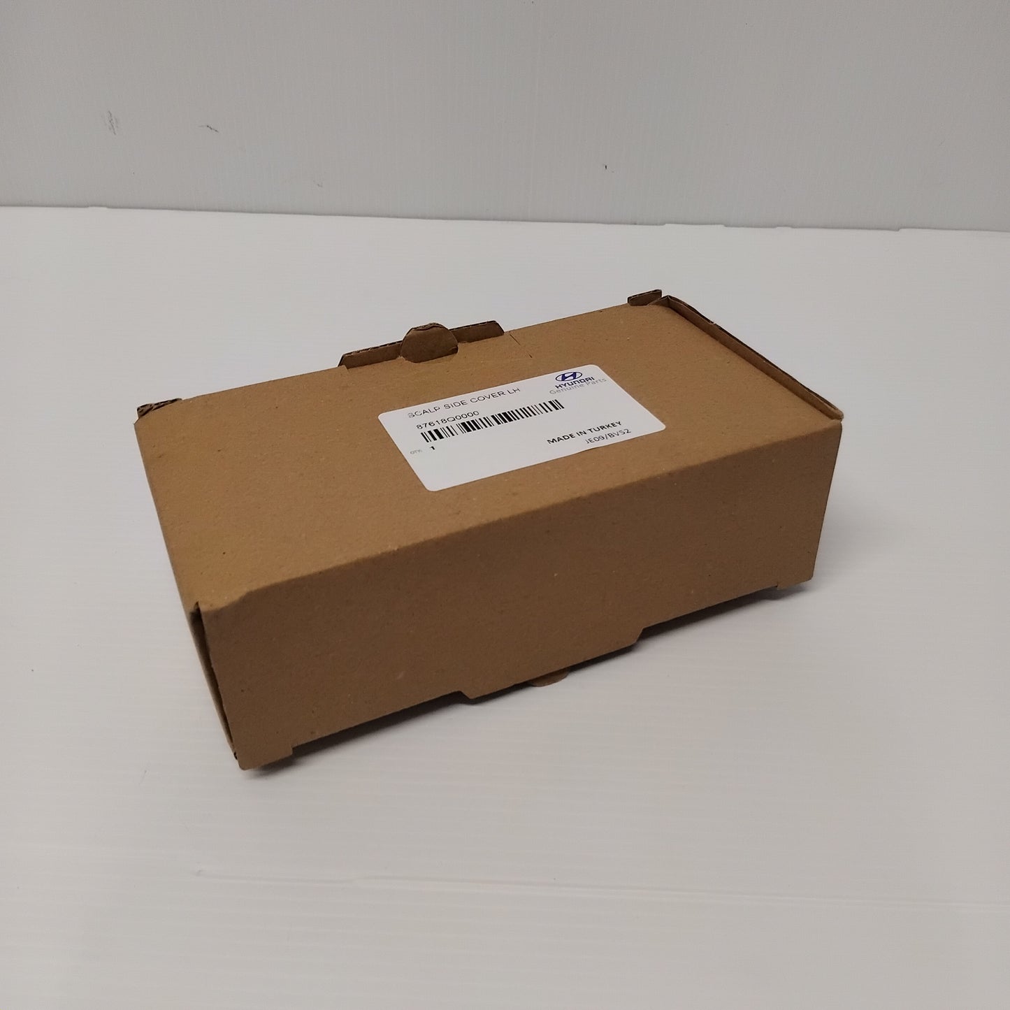 Genuine Hyundai Scalp-Side Cover,Lh | 87618Q0000