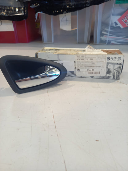 Genuine SEAT Lever | 6J48391142ZZ