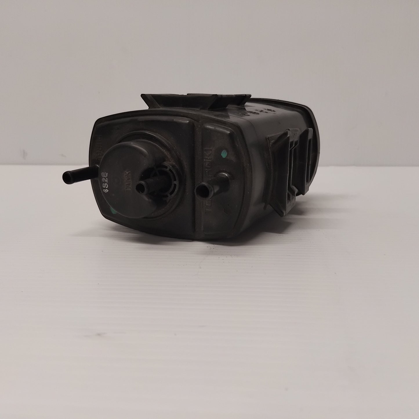 Genuine Suzuki Canister Rs413 T3,4 | 18560-83J00-000