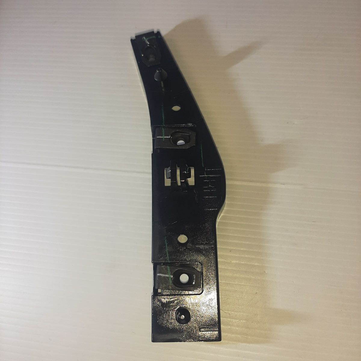 Genuine Ford Bracket - Bumper Mounting (Ford Ranger 2022)| 2610258