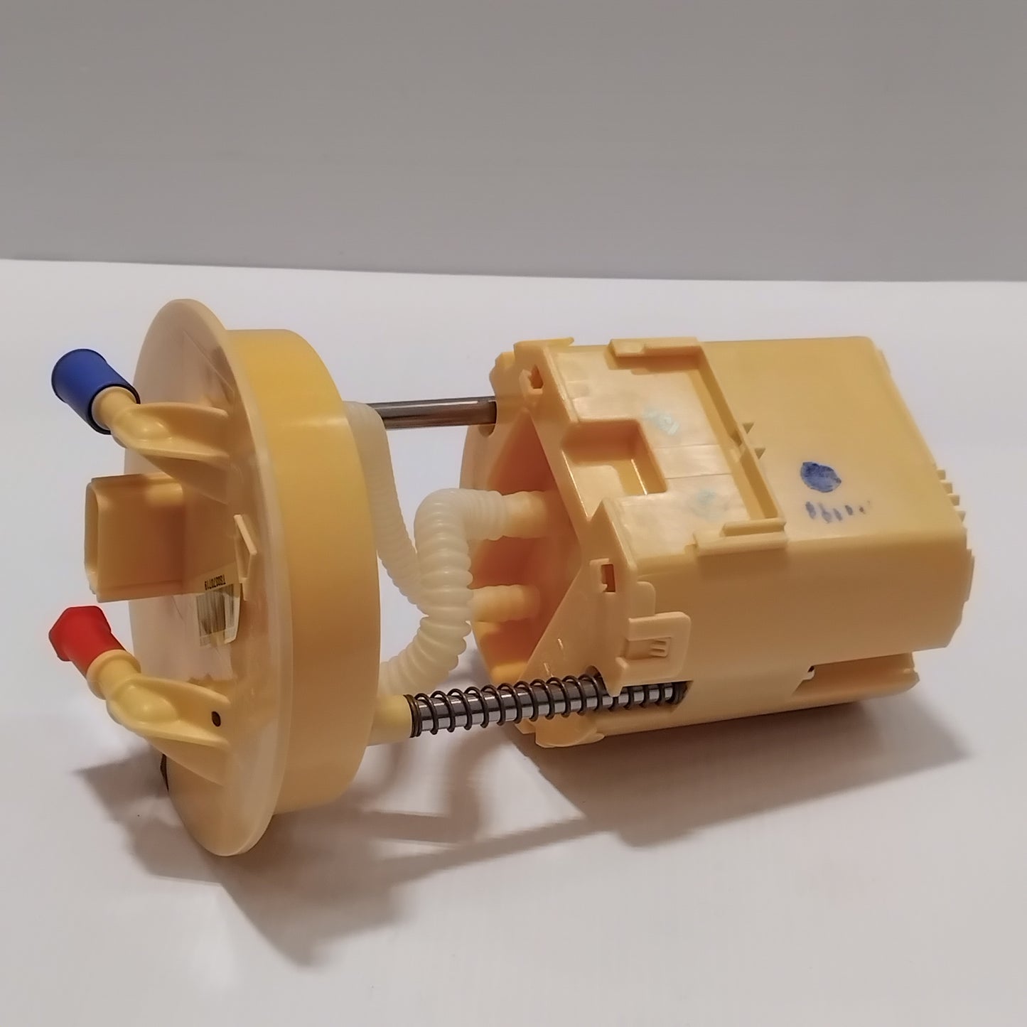 Genuine Mazda Pump Fuel | DF784216YA