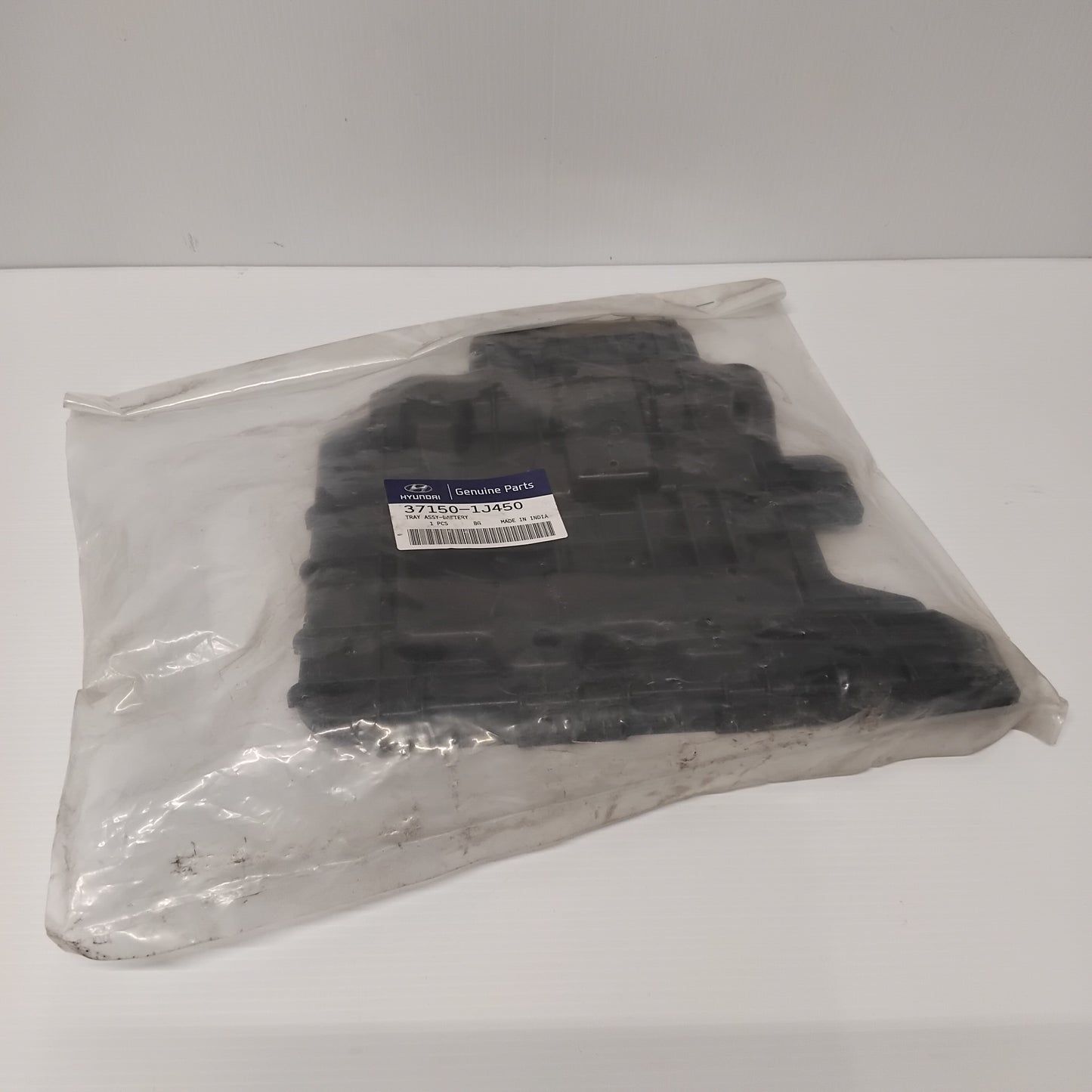 Genuine Hyundai Tray Assy-Battery | 371501J450