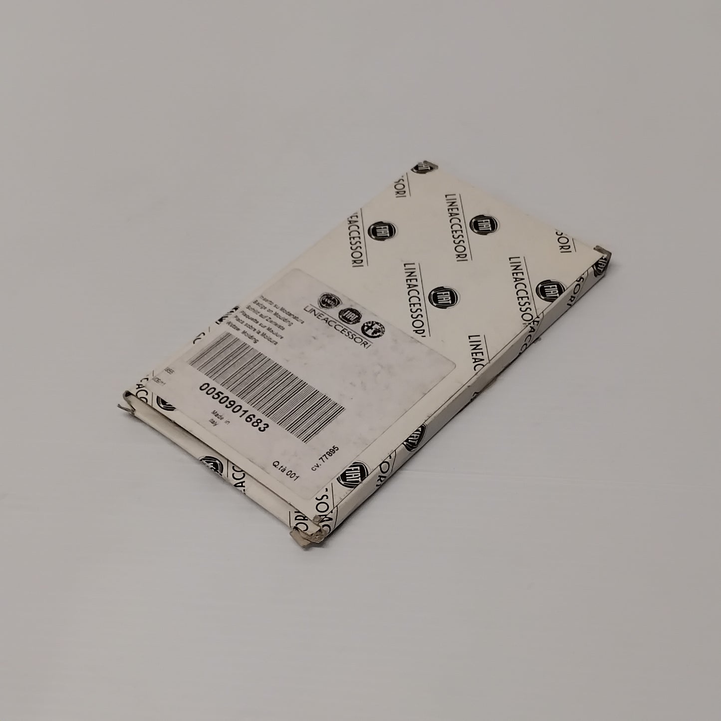 Genuine Black and White Side Wing Badge - Fiat 500 | 50901683