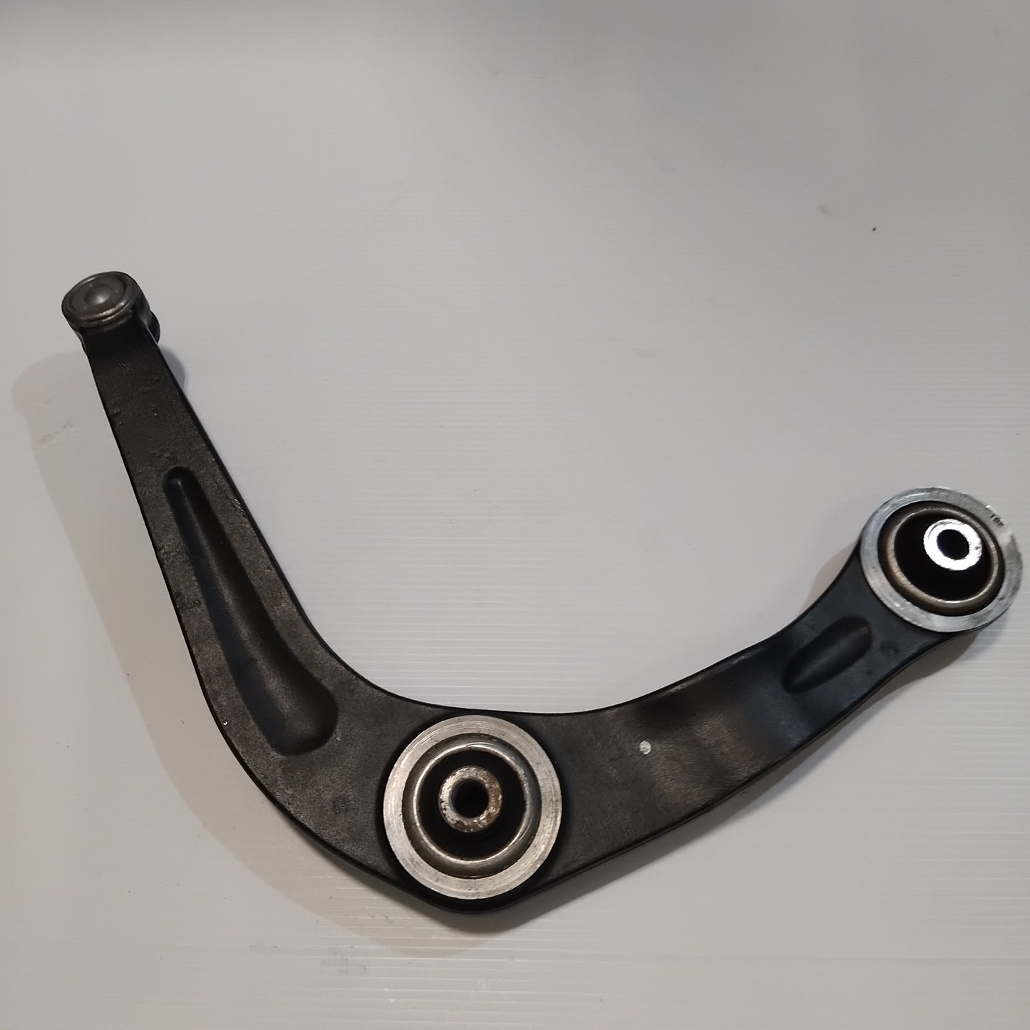 Genuine Front Left Wishbone - Peugeot 206 | 3520S3