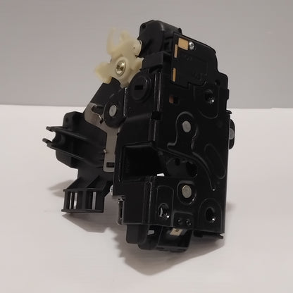 Genuine SEAT Latch | 3B4839016AJ
