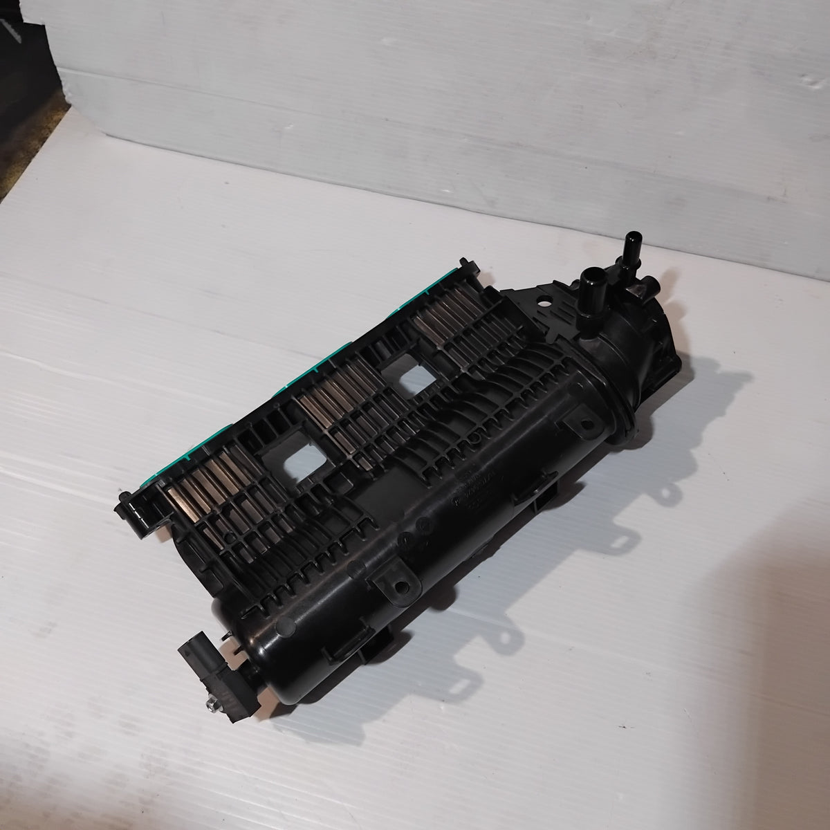 Genuine Ford Manifold Assy - Inlet | 2556710