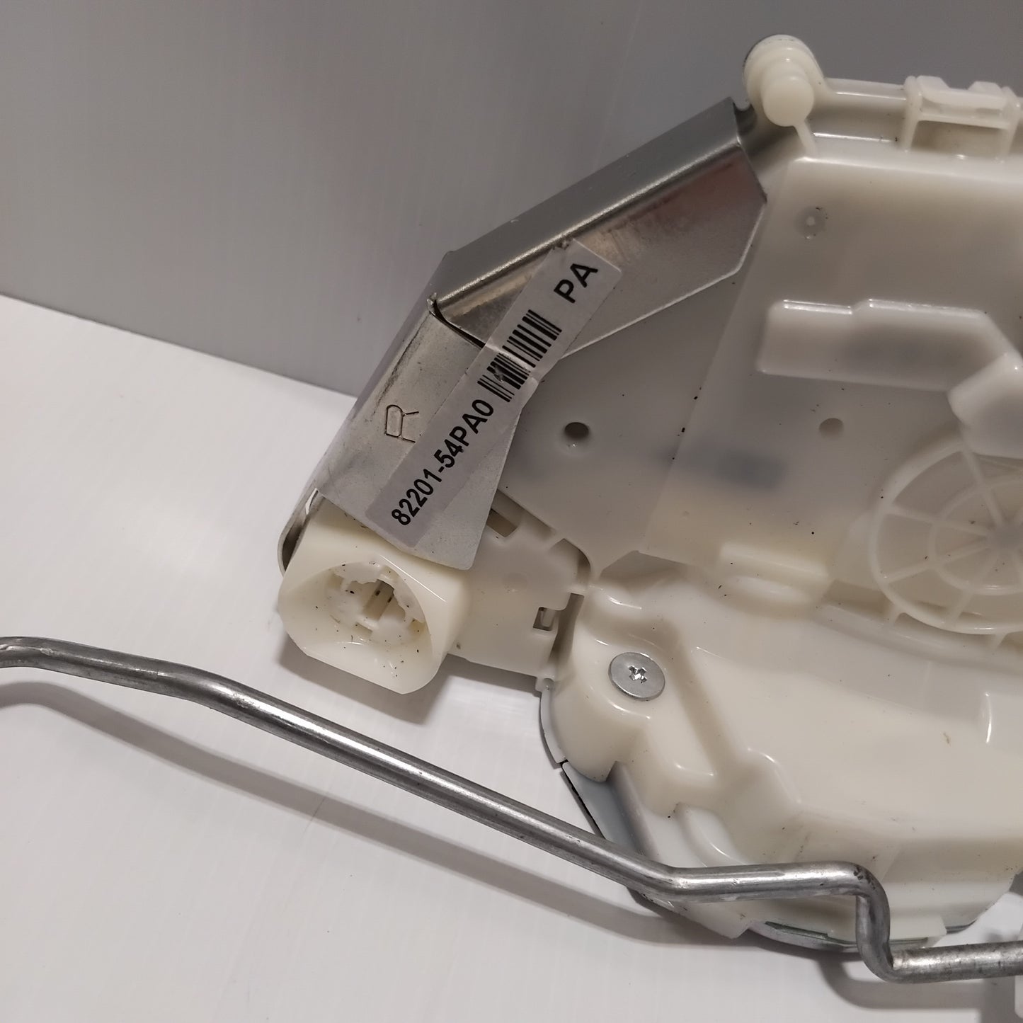 Genuine Suzuki Latch,Front Door,R Apk | 82201-54PA0-000