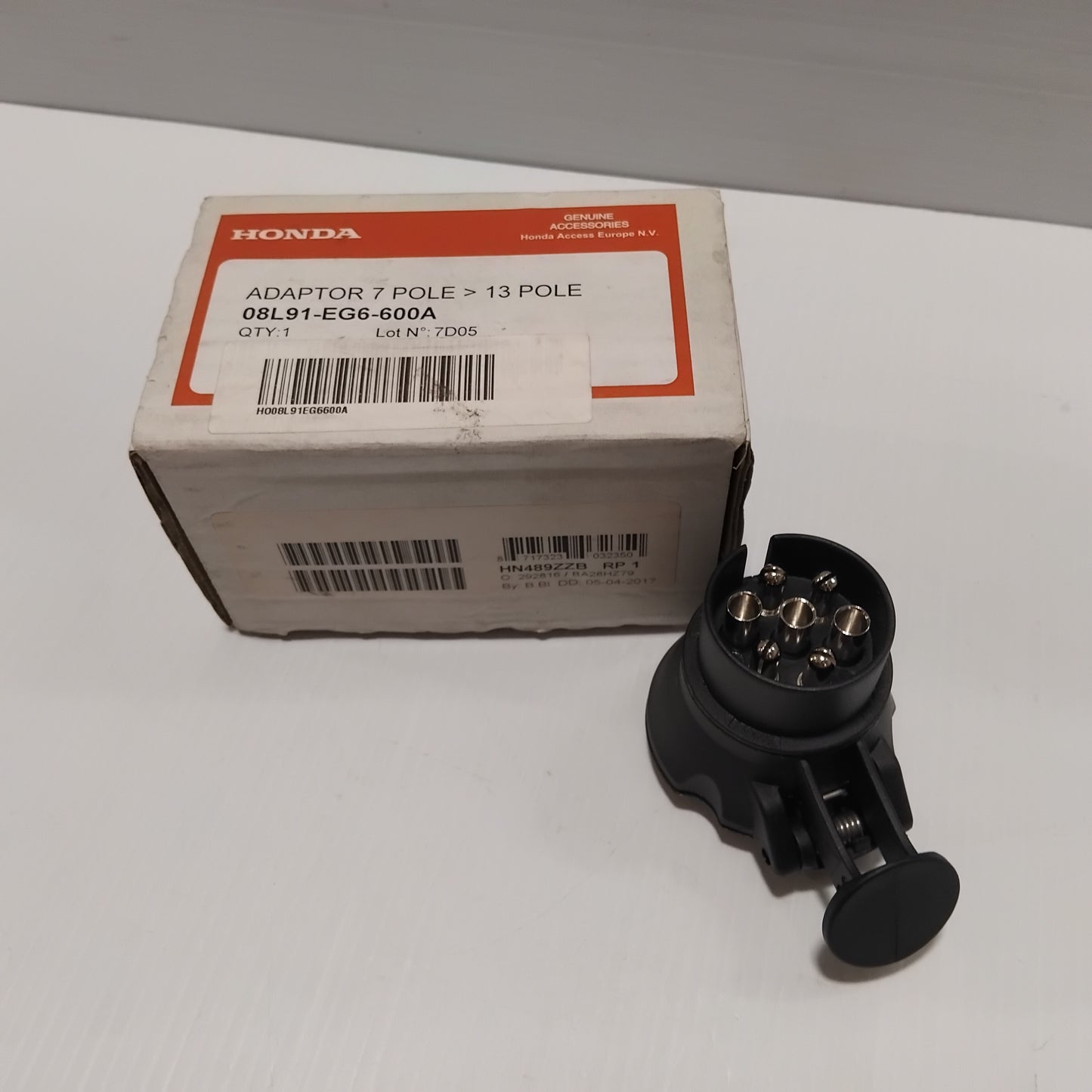 Socket Adaptor 7-Pin to 13-Pin | 08L91EG6600A