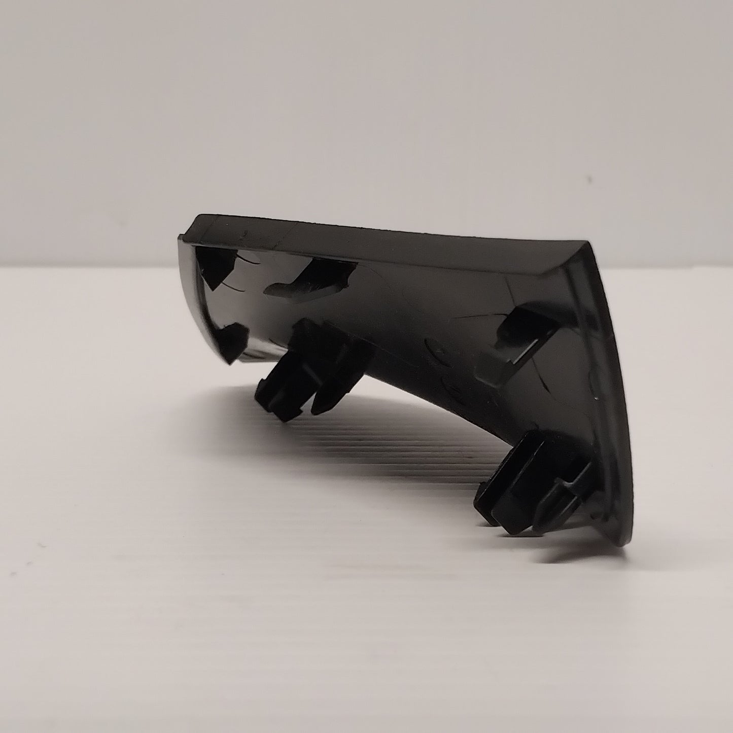 Genuine Hyundai Scalp-Side Cover,Lh | 87618Q0000