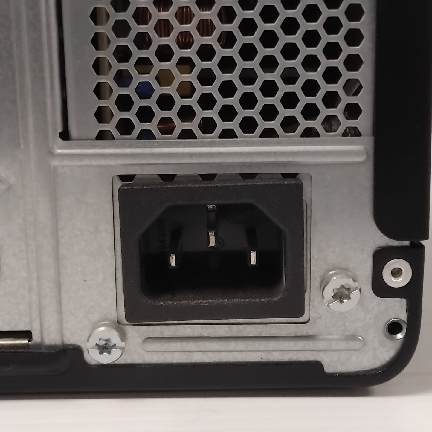 HP Prodesk 400 G5 Mini PC - Windows 11 - i3-8100 / 8GB RAM / 256GB SSD