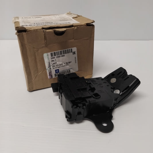 Genuine Tailgate Lock - Vauxhall Insignia A / Astra J | 13501988