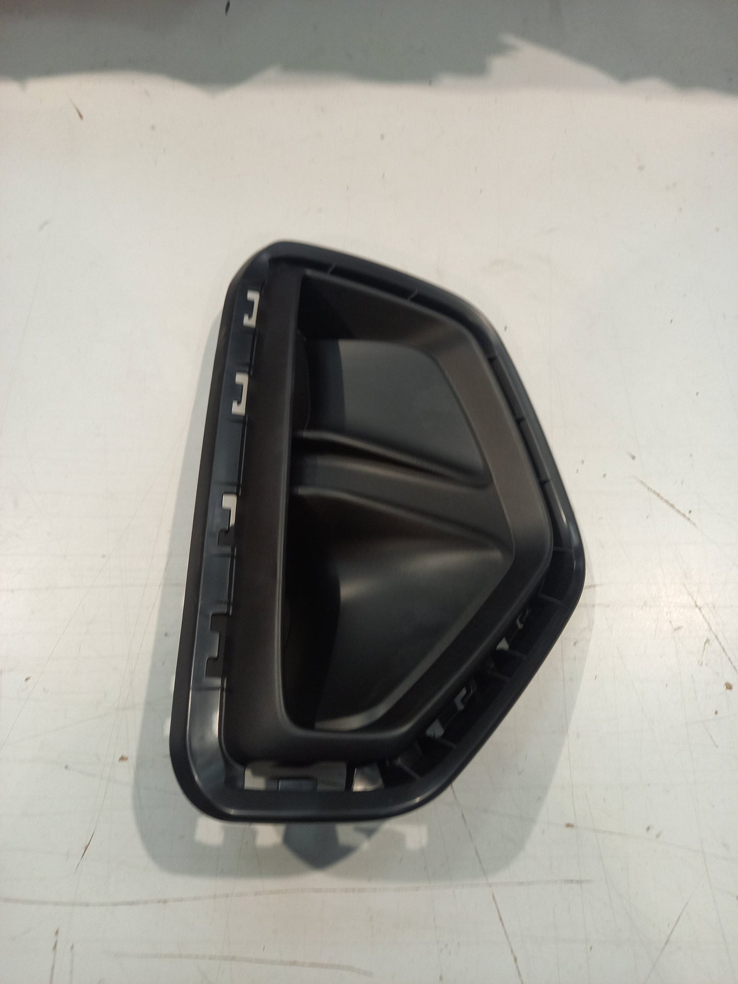Genuine Kia Cover-Blanking Frt F | 86524H8400