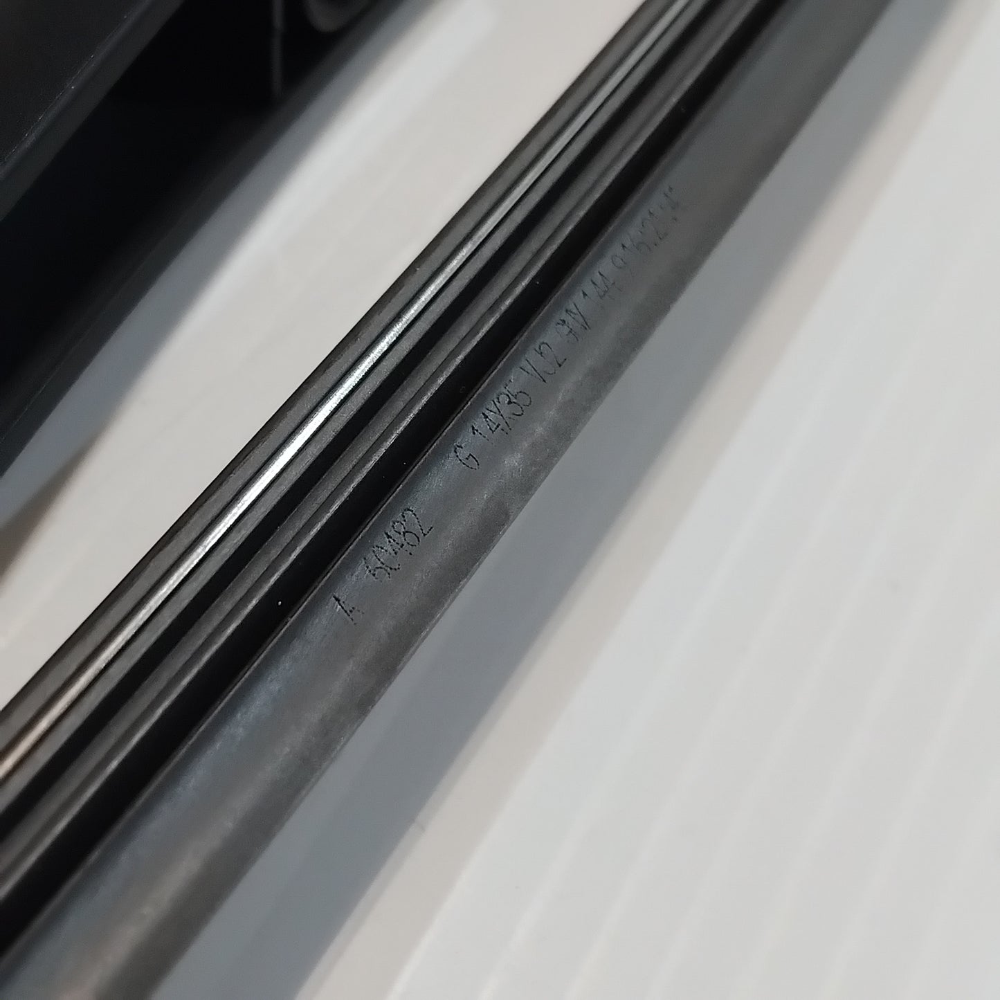 Genuine 12" Rear Wiper Blade - Citroen | 1616433980