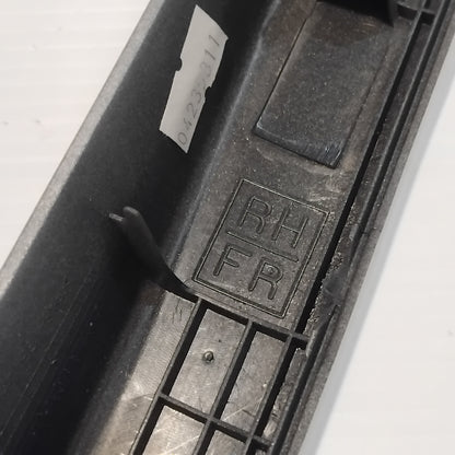 Genuine Front Right Roof Rack Cover - Kia Sportage 2010-2015 | 872523W500
