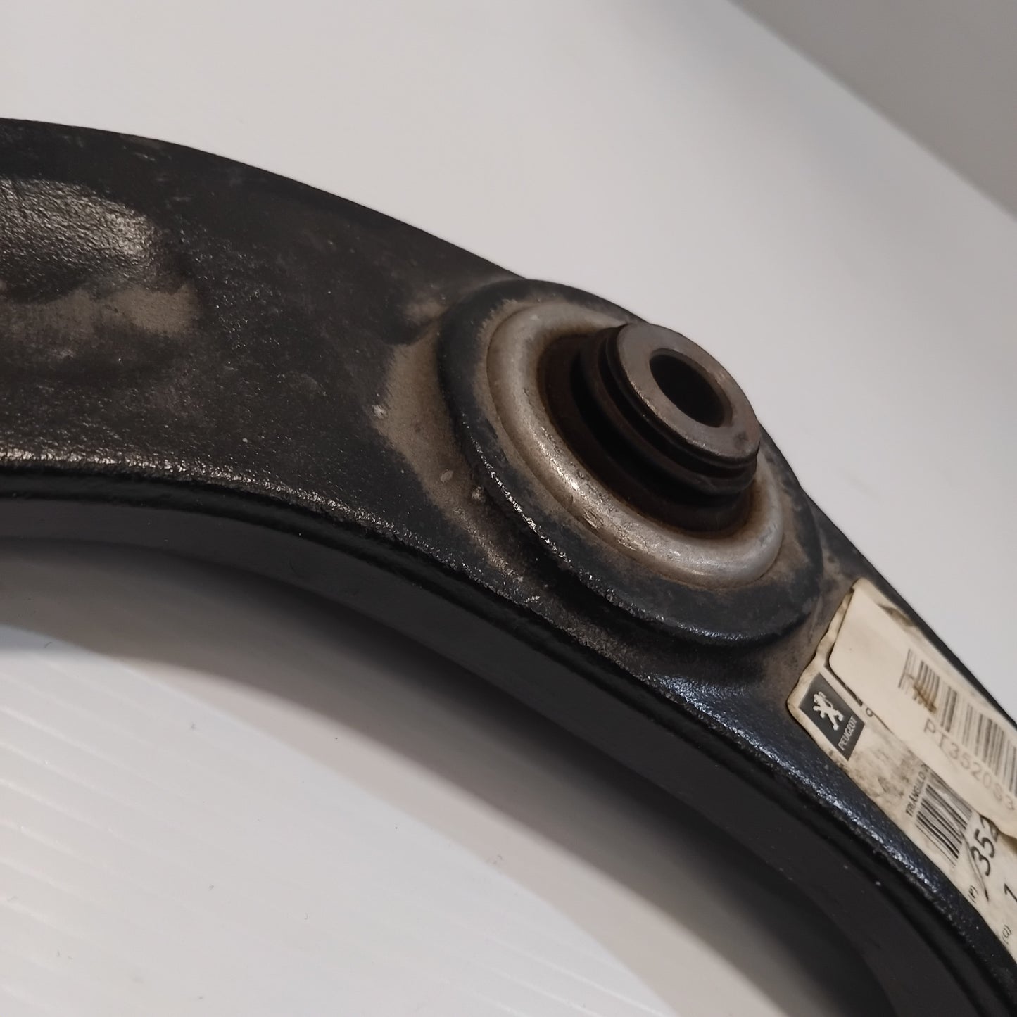 Genuine Front Left Wishbone - Peugeot 206 | 3520S3