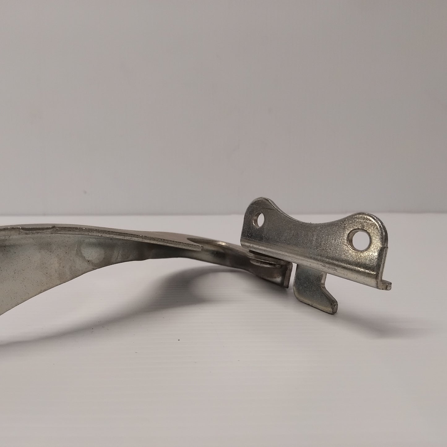 Genuine Suzuki Hinge Front Hood Rh | 57410-83E01-000