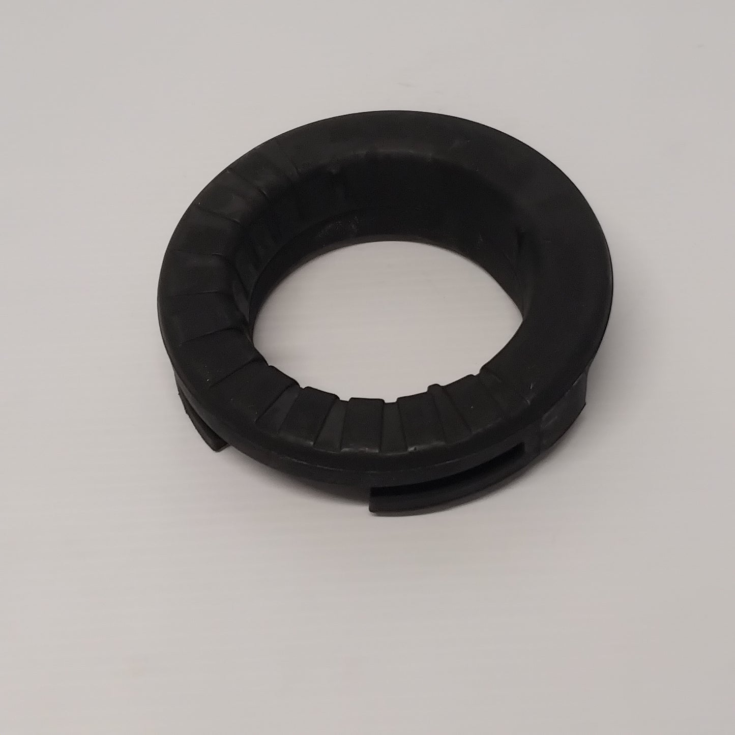 Genuine Rear Suspension Strut Upper Pad - Kia Rio 2011-2017 | 553311W000