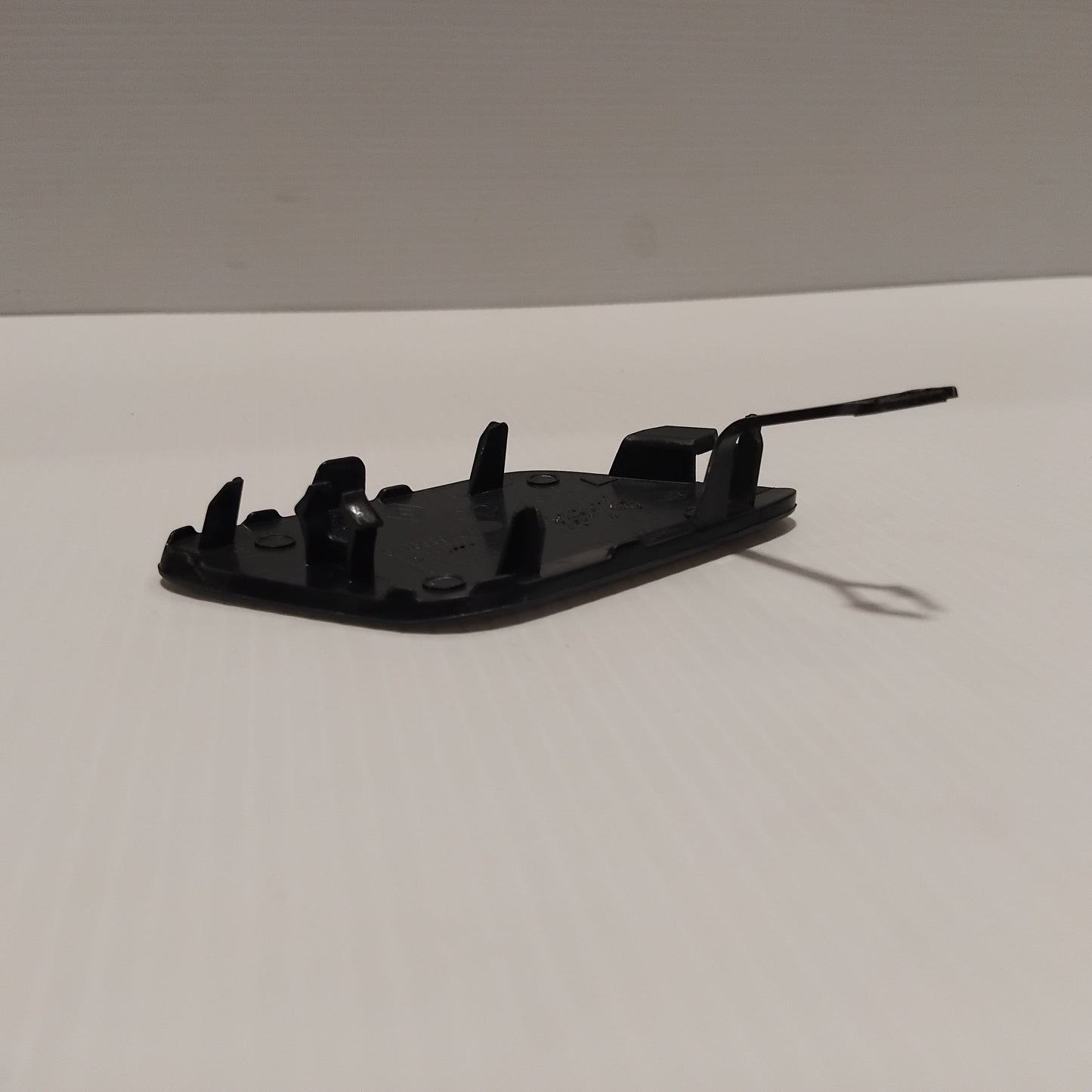 Genuine Renault Flap-Rr Tow Hook | 51 16 539 10R