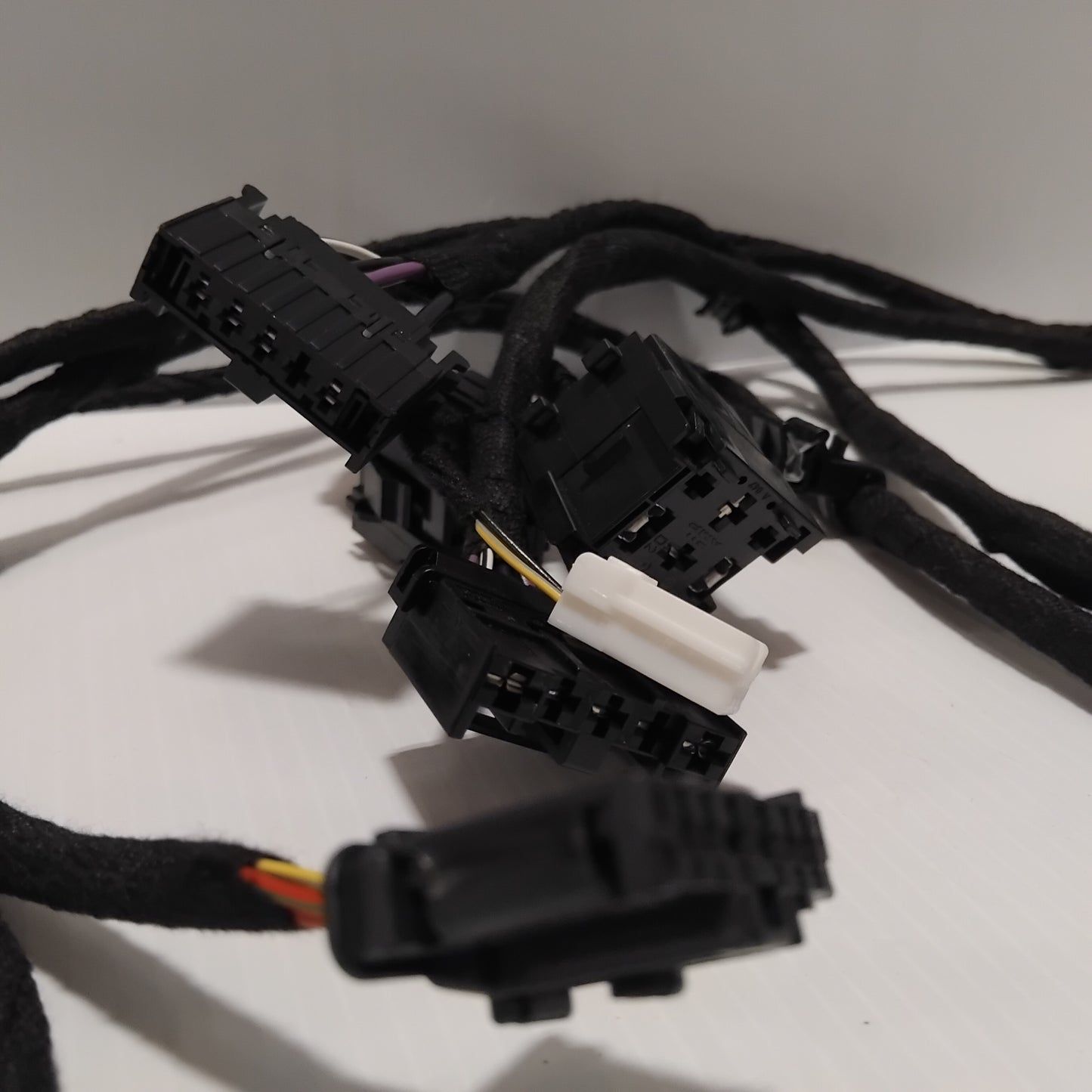 Genuine Fiat Cable Harness | 1367893080