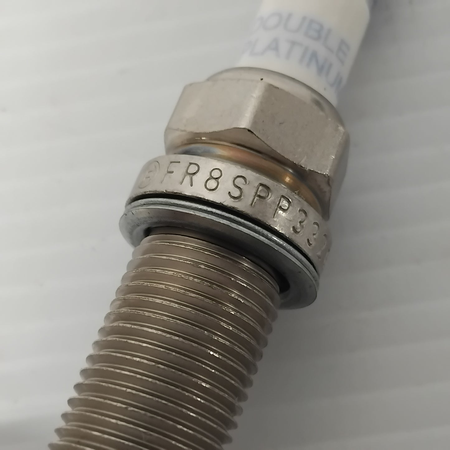 1x Genuine Spark Plug - Peugeot 407 / 607 / 807 3.0 | 5960G0