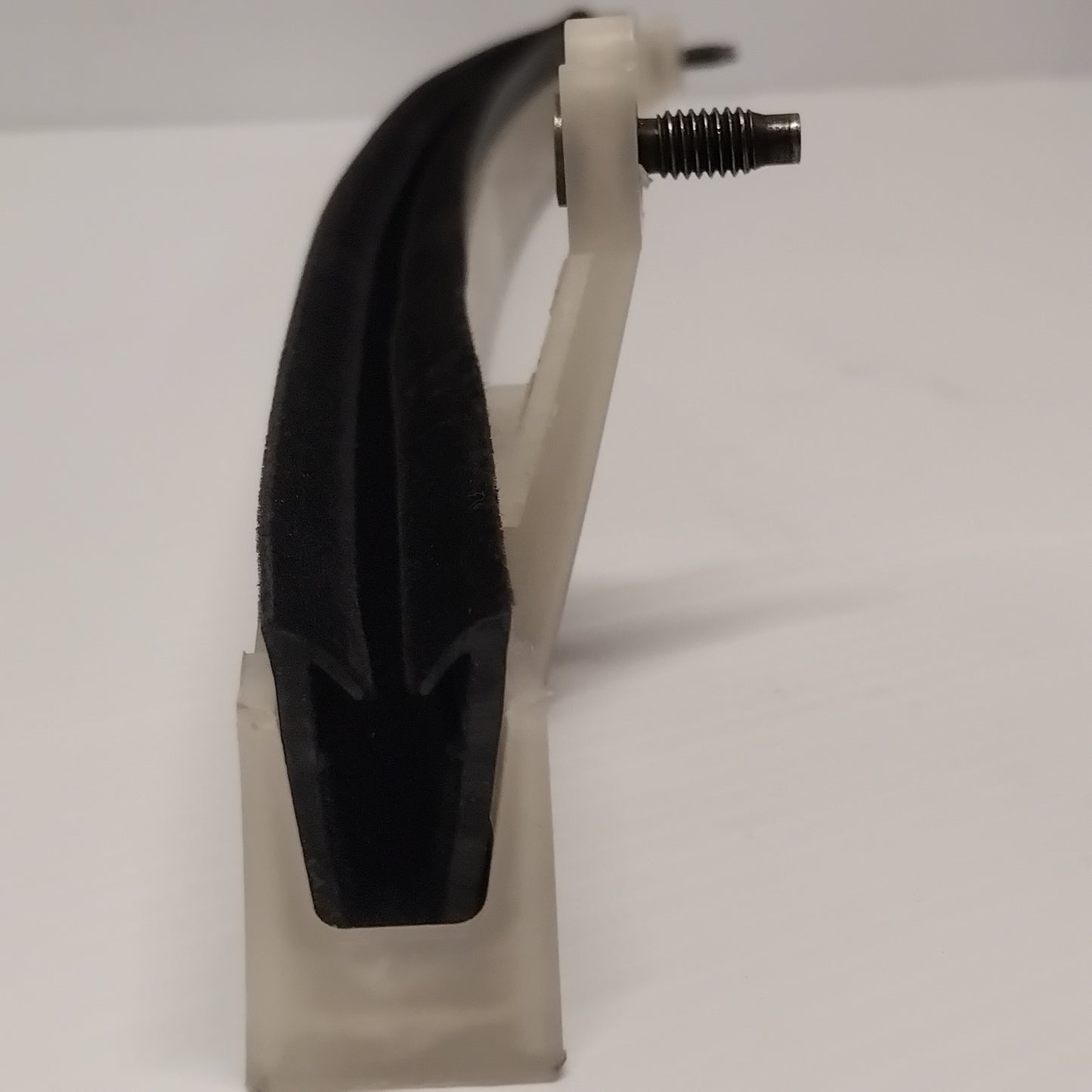 Genuine Front Left Door Window Guide - Citroen Dispatch / Peugeot 806 | 930375