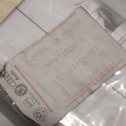 Genuine SEAT Clamp | 7M7071500