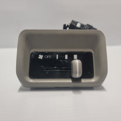 Genuine Suzuki Switch,Rear A/C Unit G | 95524-61JA0-000