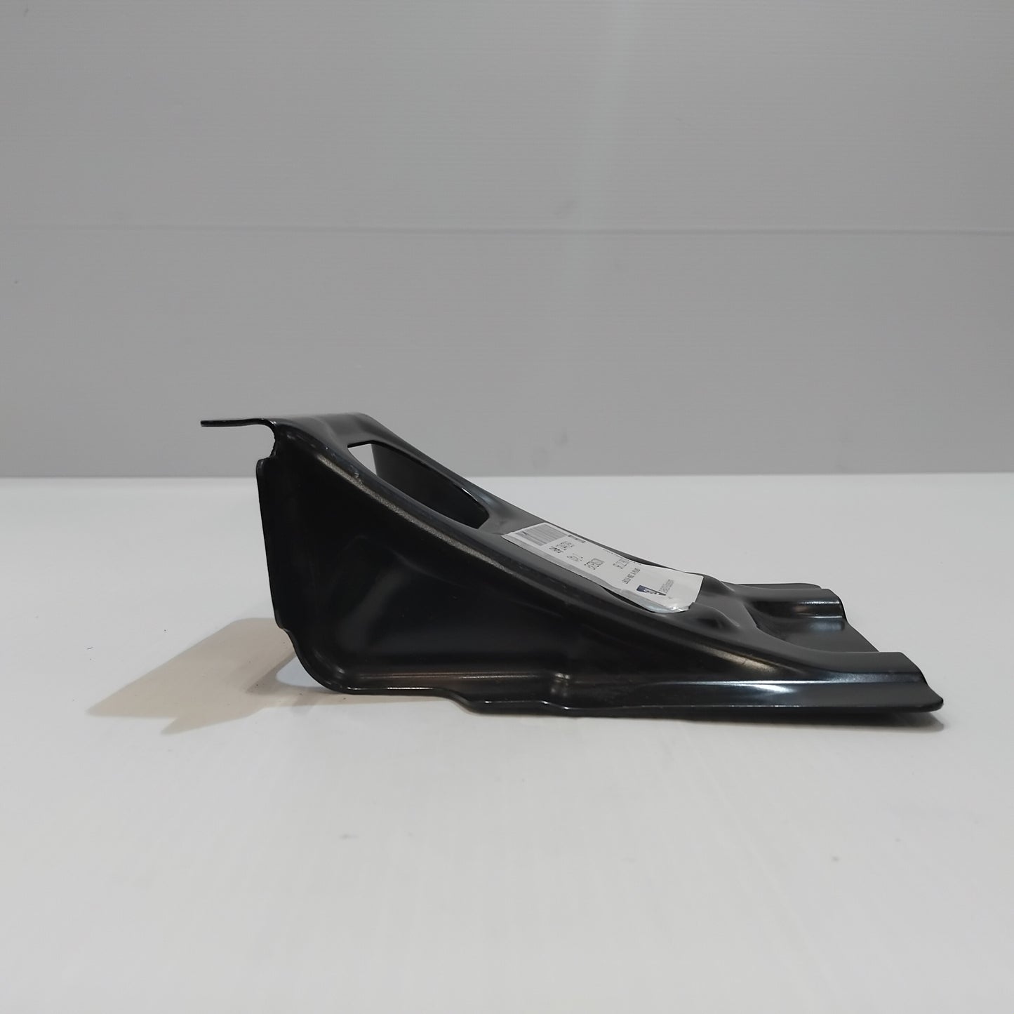 Genuine Floor Panel Crossmember Extension - Chevrolet Cruze 2016-2019 | 13447269