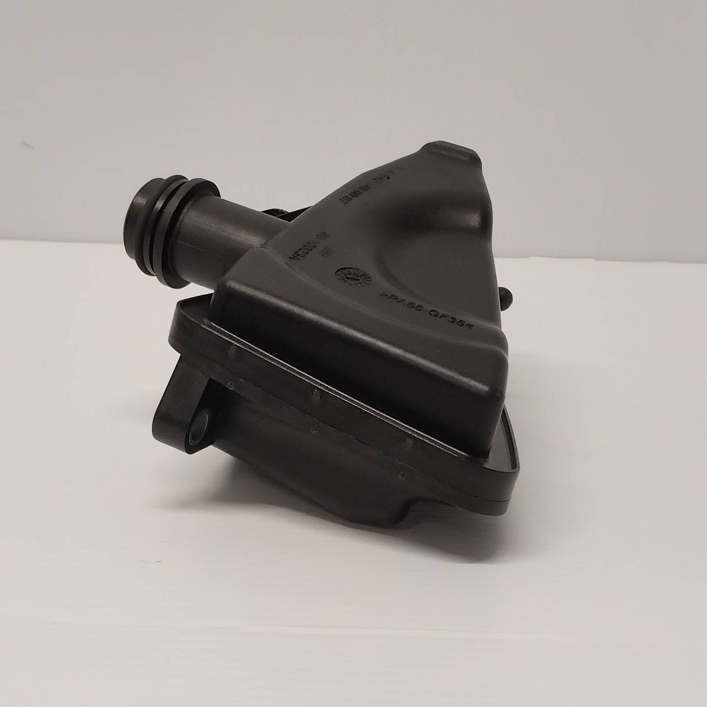 Genuine Air Cleaner Ducting - Jeep Grand Cherokee 2005-2010 | K05175733AA