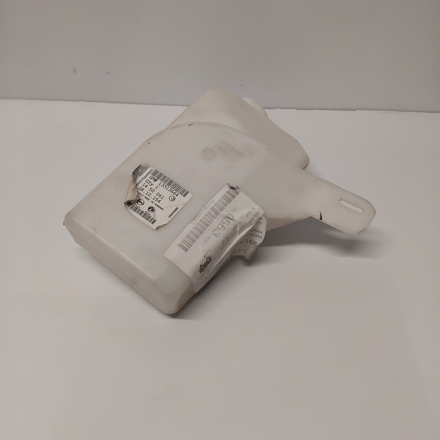 Genuine Washer Fluid Tank - Vauxhall Insignia A 2009-2017 | 13313664
