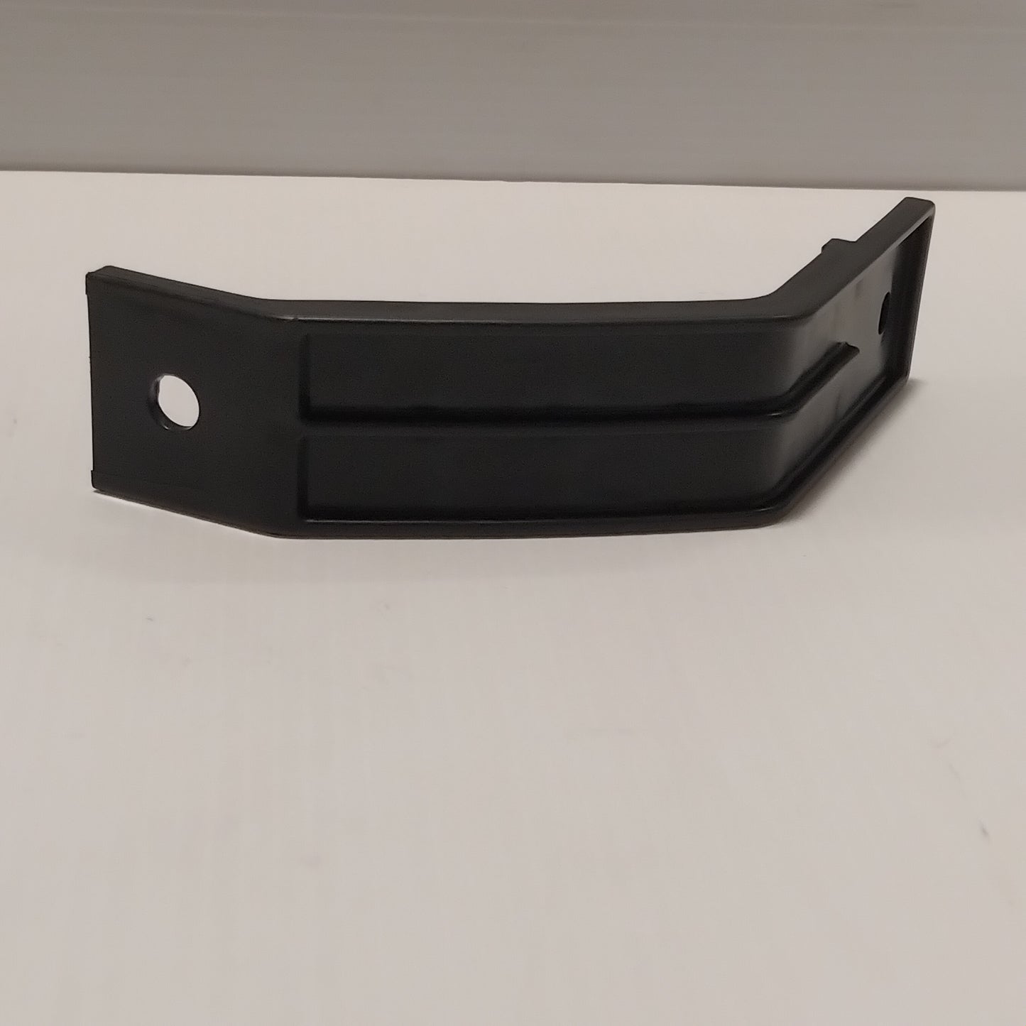 Genuine Rear Bumper Centre Beam Bracket - Kia Picanto 2011-2015 | 866831Y210