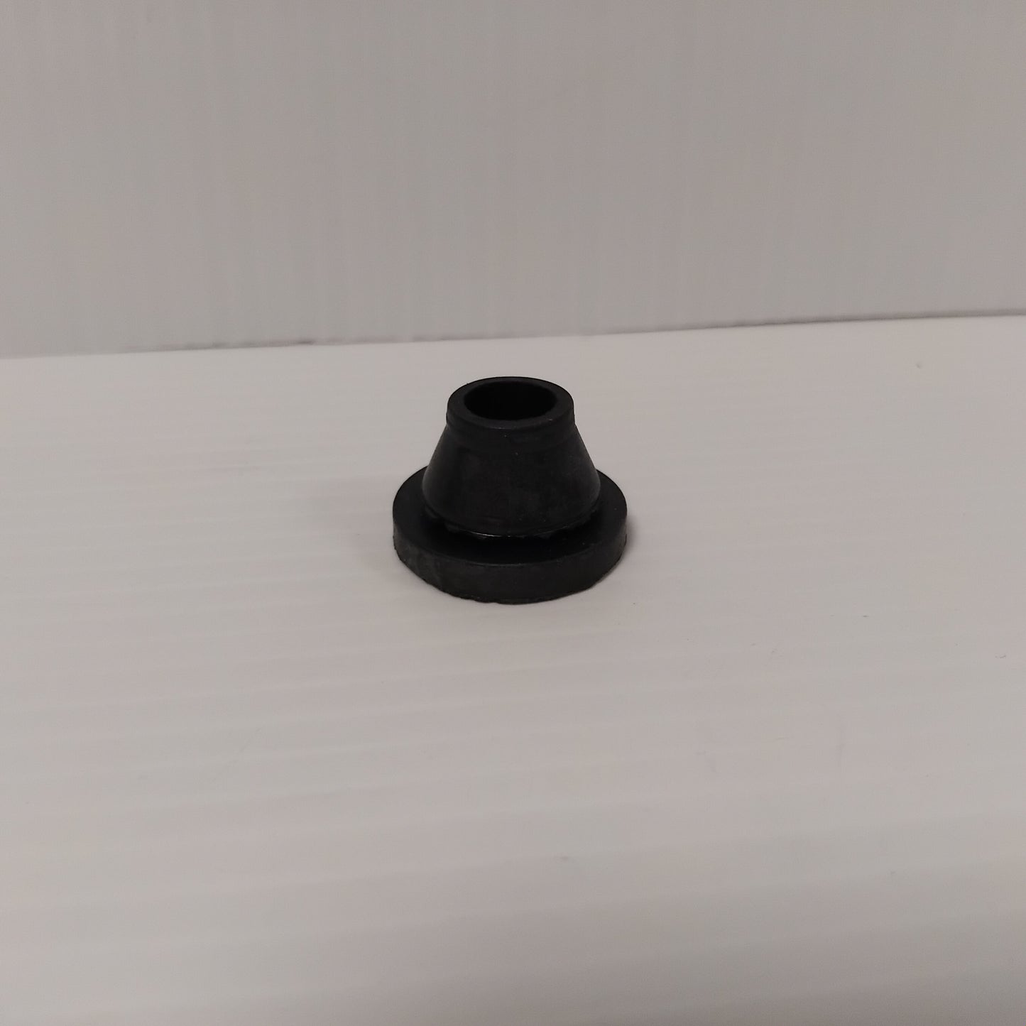 Genuine Renault Bush Bodywork R21 | 77 03 073 222