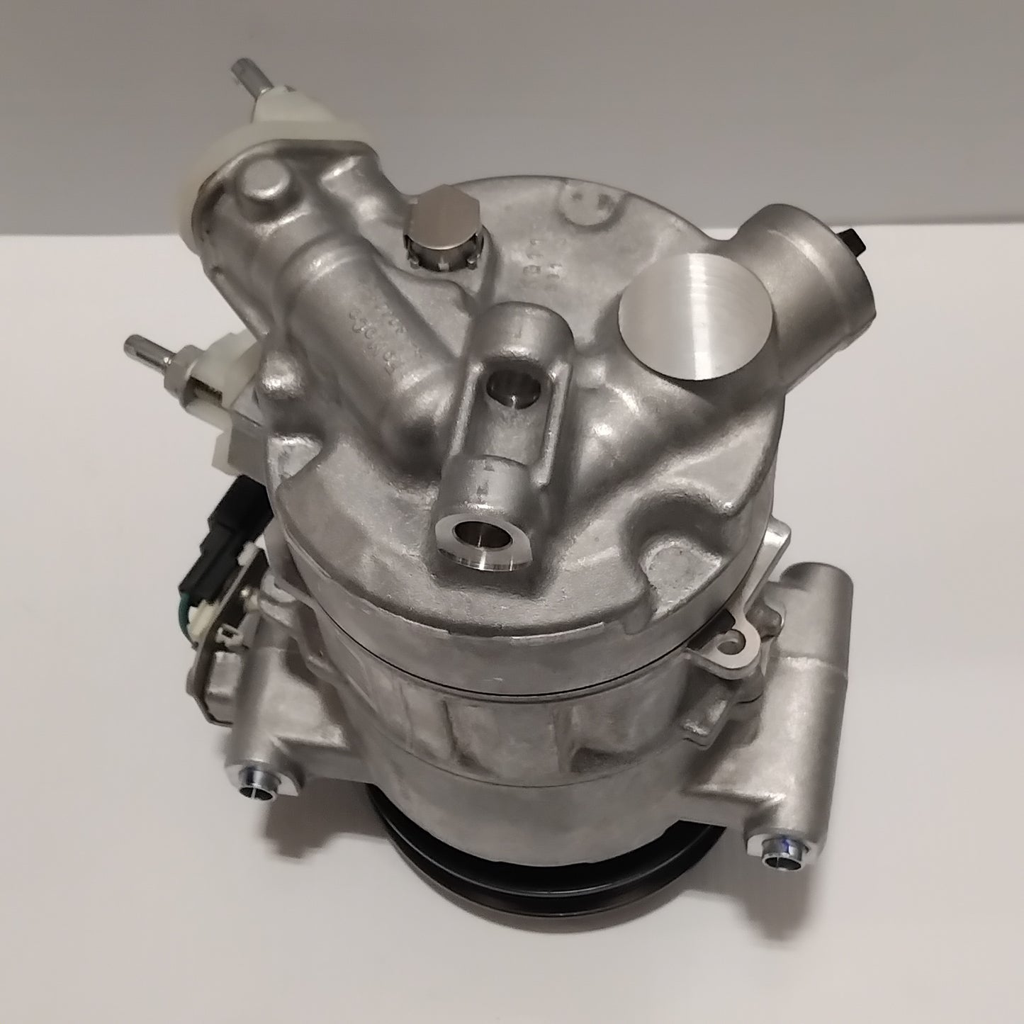 Genuine Ford Compressor Assy | 2031154