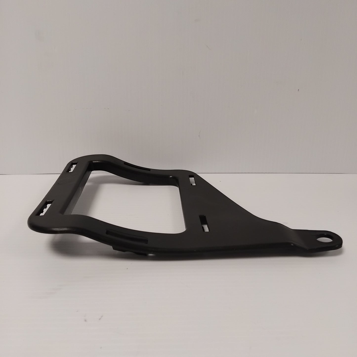 Genuine Insulator Air Deflector - Ford Focus 2010-2019 | 1915575