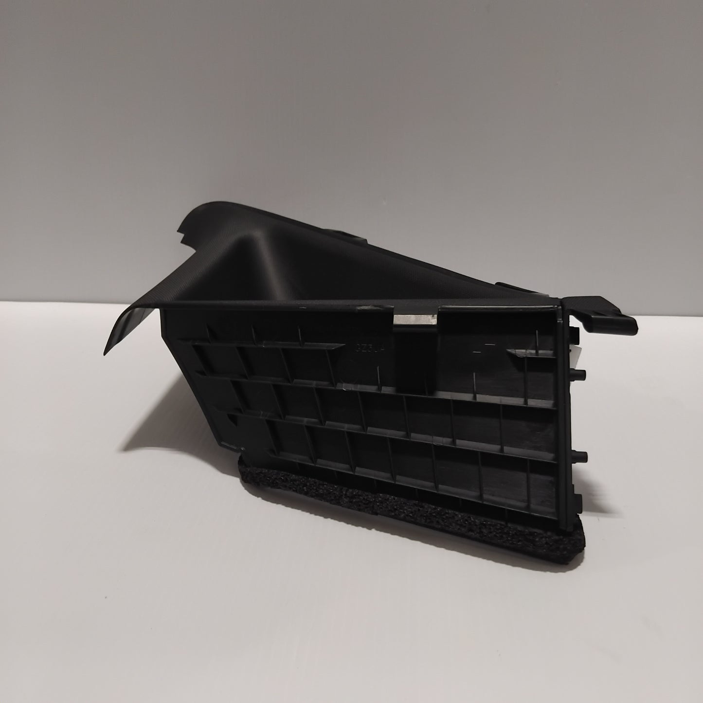 Genuine Ford Extension Assy - "A" Pillar - Front | 2095009