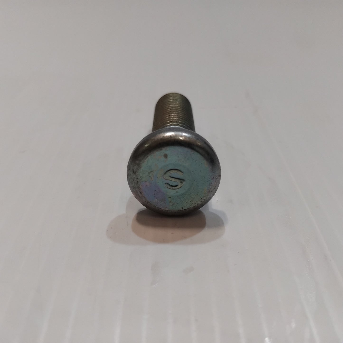 Genuine Mitsubishi Bolt,Front Wheel Hub | MB301529