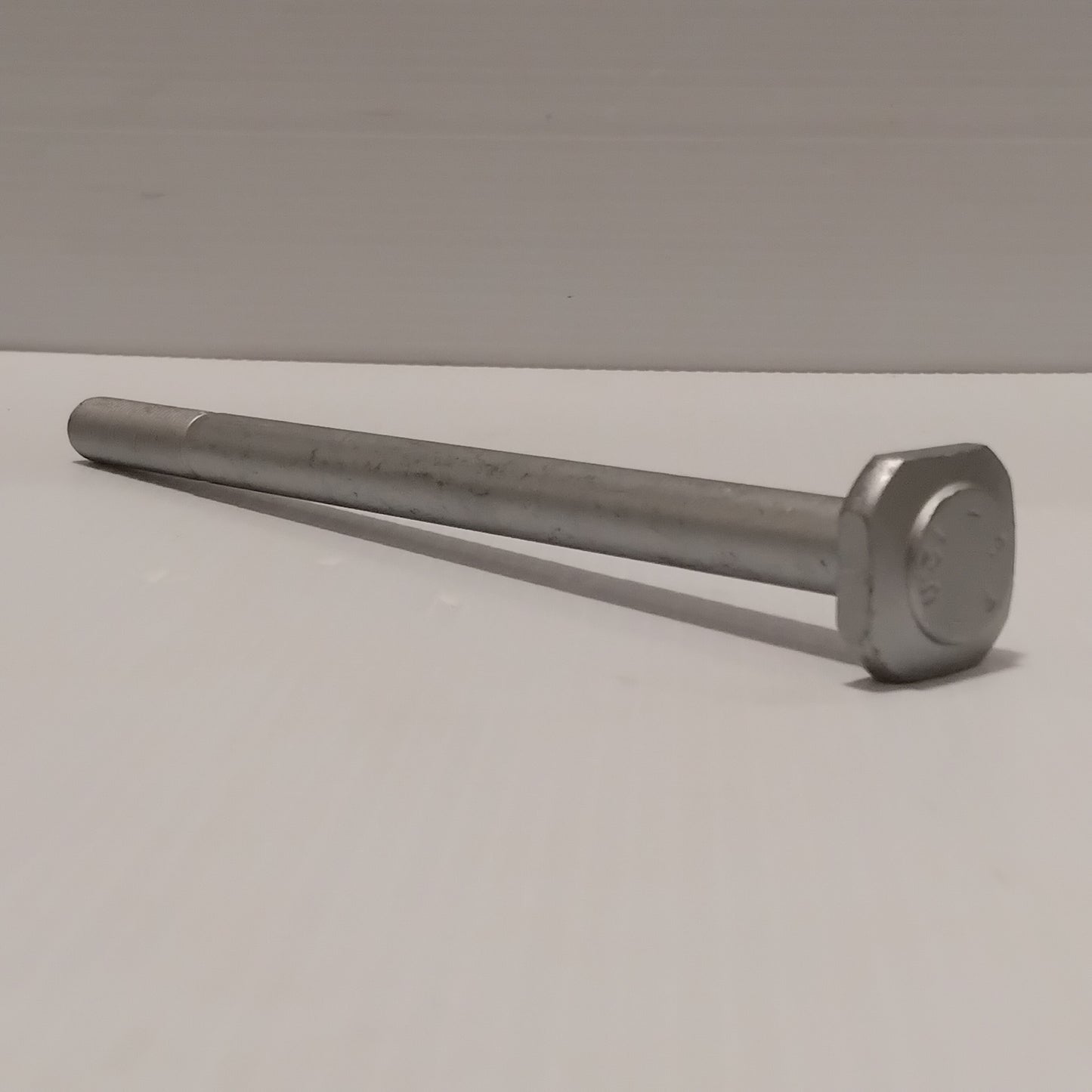 Genuine Rear Suspension Rod Screw - Alfa Romeo 147 / 156 / GT | 60656519