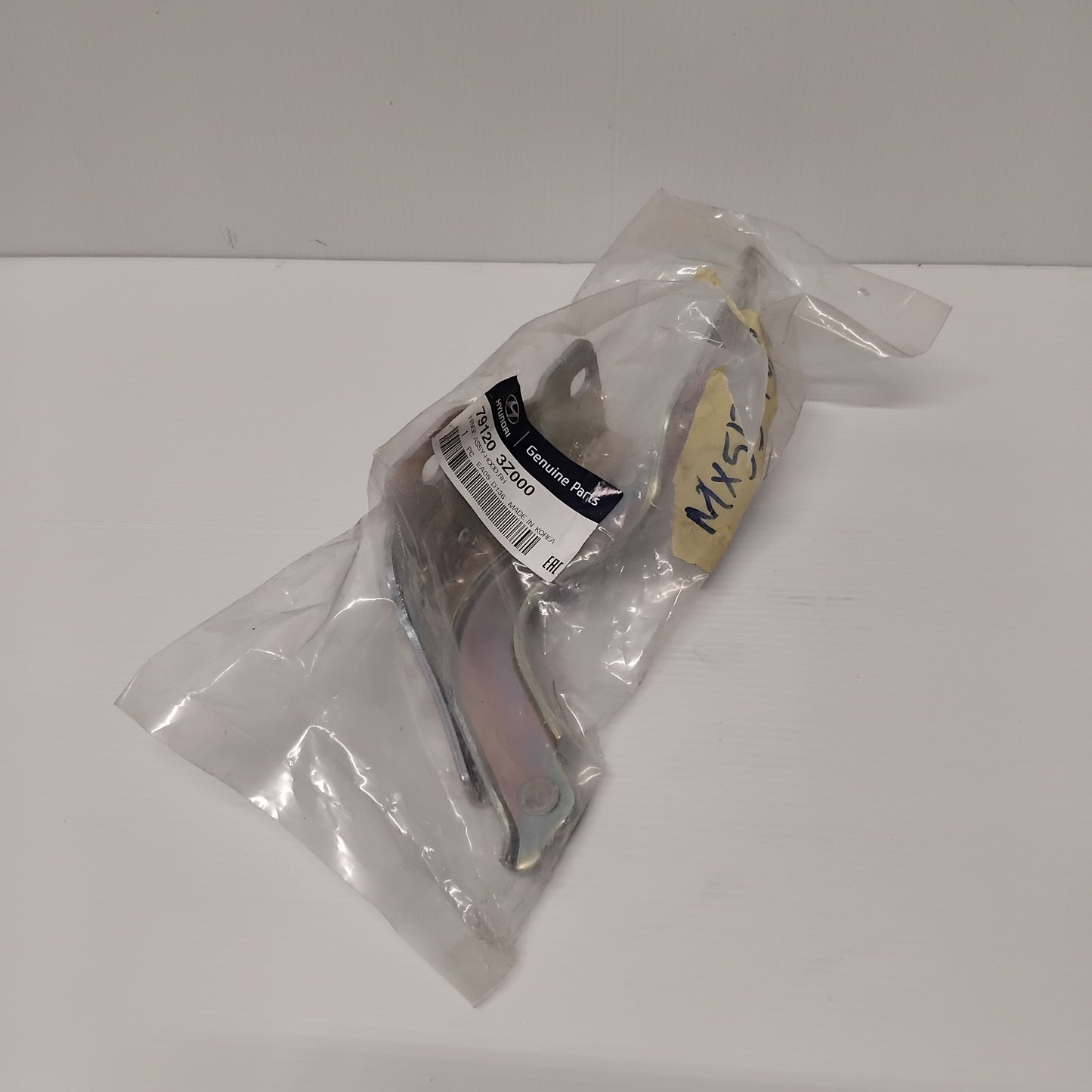 Genuine Hyundai Hinge Assy-Hood Rh | 791203Z000