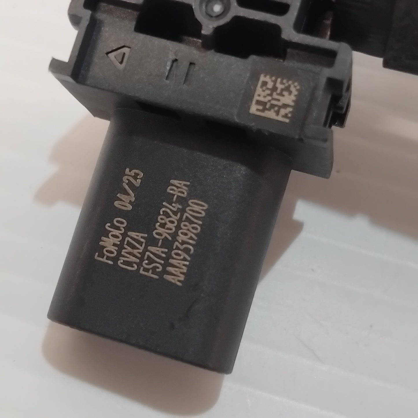 Genuine Exhaust Pressure Sensor - Ford Transit 2019- 2.0 Diesel | 2590809
