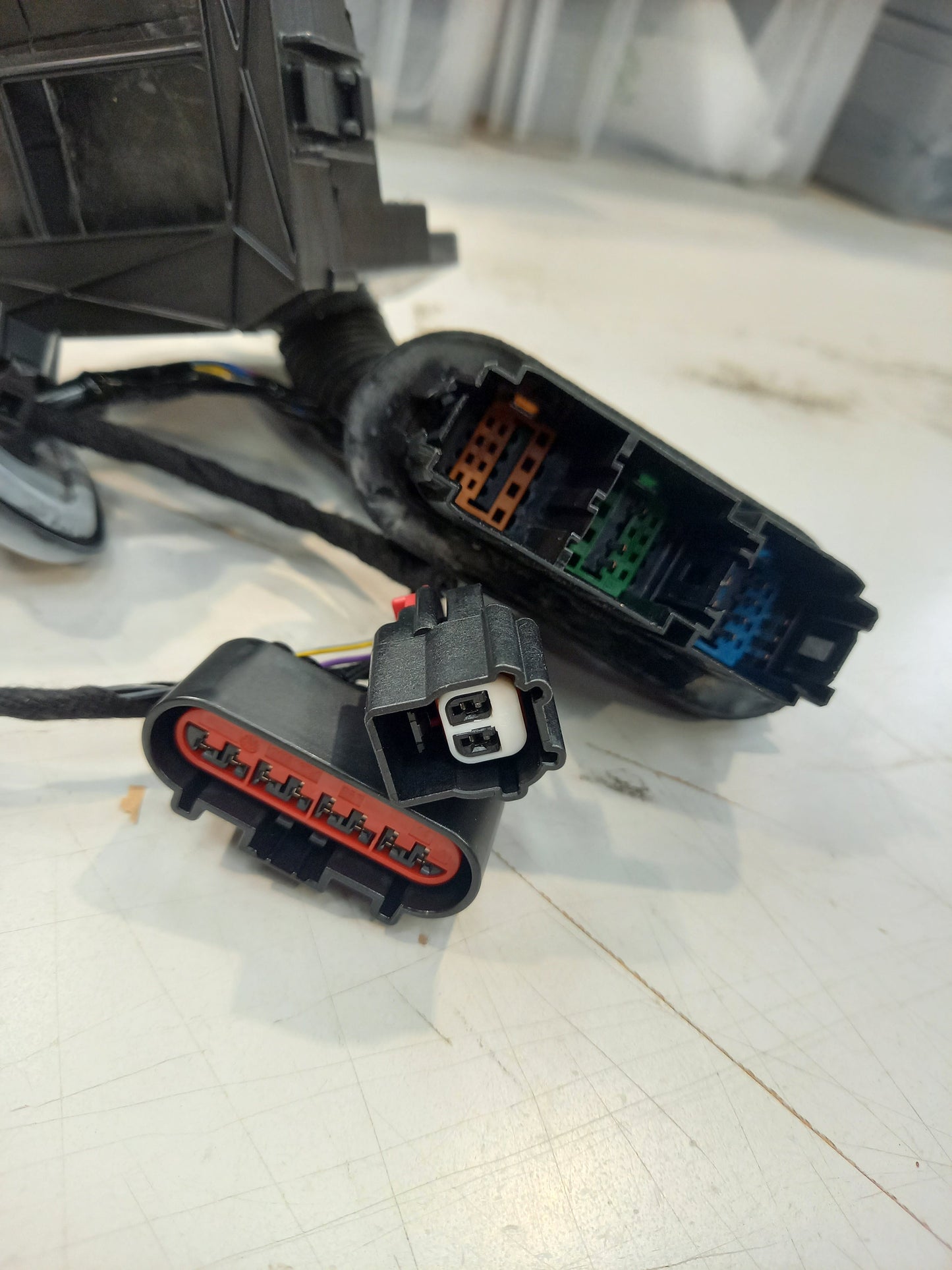 Genuine Ford Wire Assy | 2094433