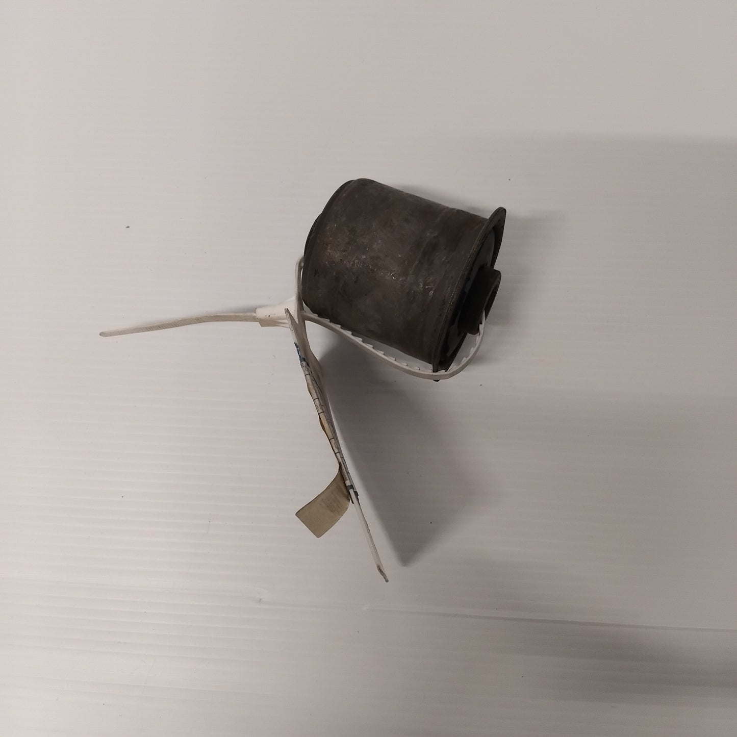 Genuine Control Arm Bush - Jeep Grand Cherokee 2003-2004 | K52088220