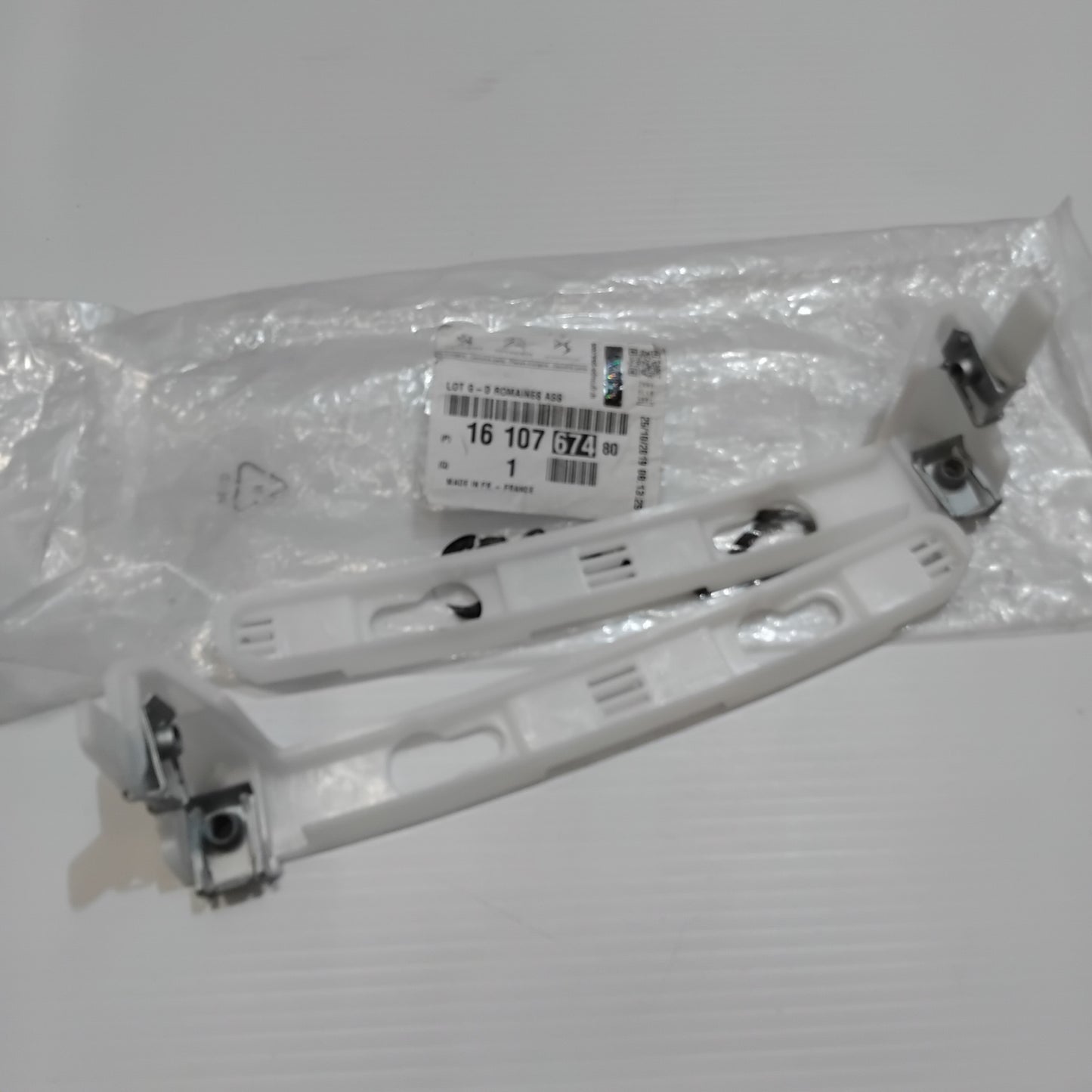 Genuine Peugeot Bracket Set | 1610767480