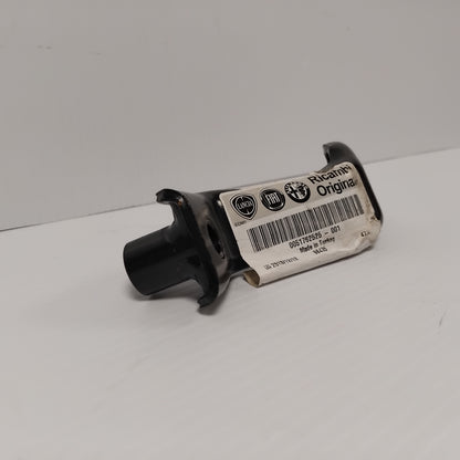 Genuine Fiat Bracket | 51762525