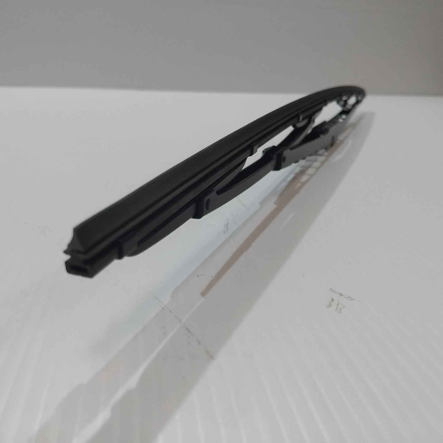 Genuine 26" Eurorepar Front Wiper Blade - Peugeot / Citroen | 1611348080