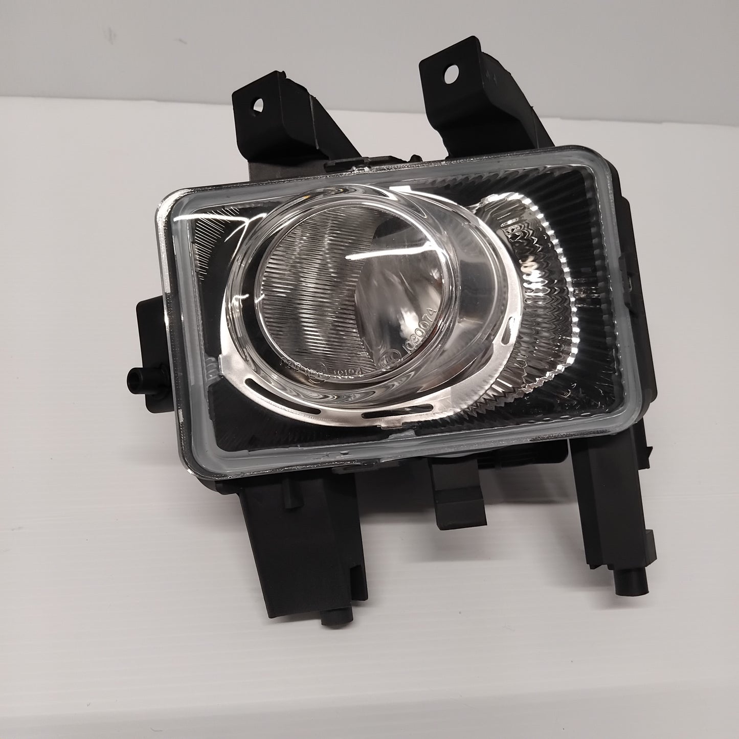 Genuine Front Left Fog Lamp - Vauxhall Astra H / Zafira B | 13261997