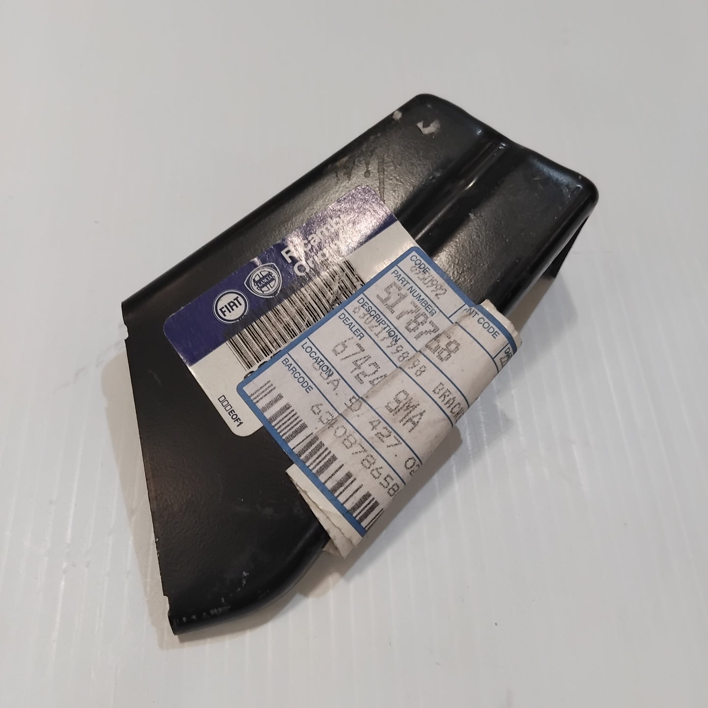 Genuine Rear Right Body Support Bracket - Fiat 500 2007-Onwards | 51787058