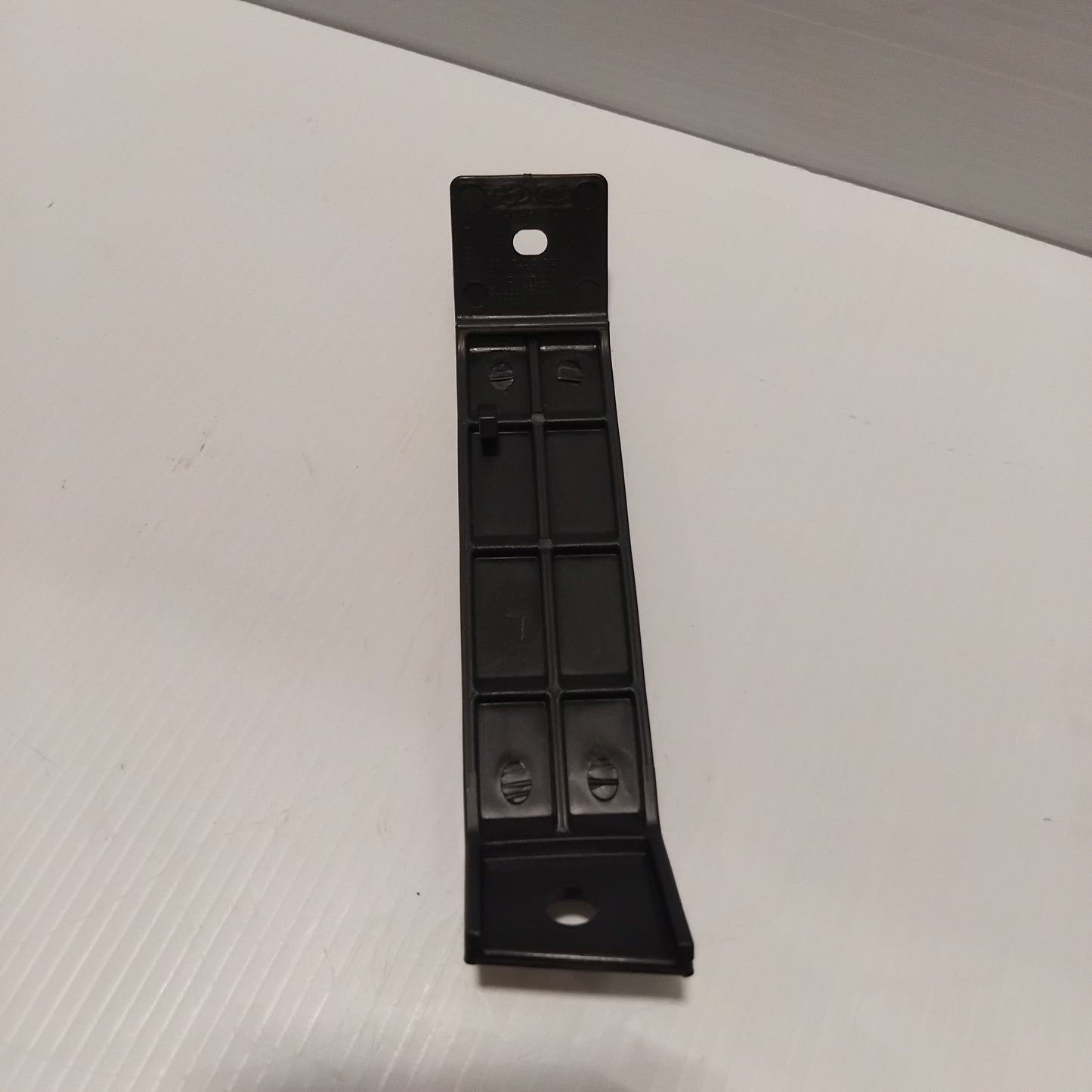 Genuine Rear Bumper Left Beam Bracket - Kia 2011-2015 | 866831Y200